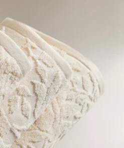 بشكير قطن تركي ذو منظر راقي من zara