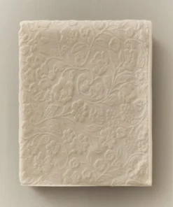 منشفة جاكار ذو منظر راقي من Zara